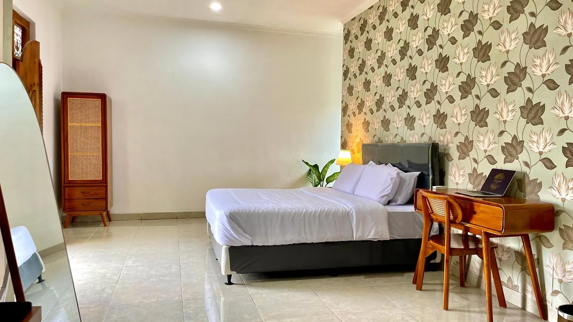 Satran Villa @ Kuta Bali Legian  Legian (Bali)